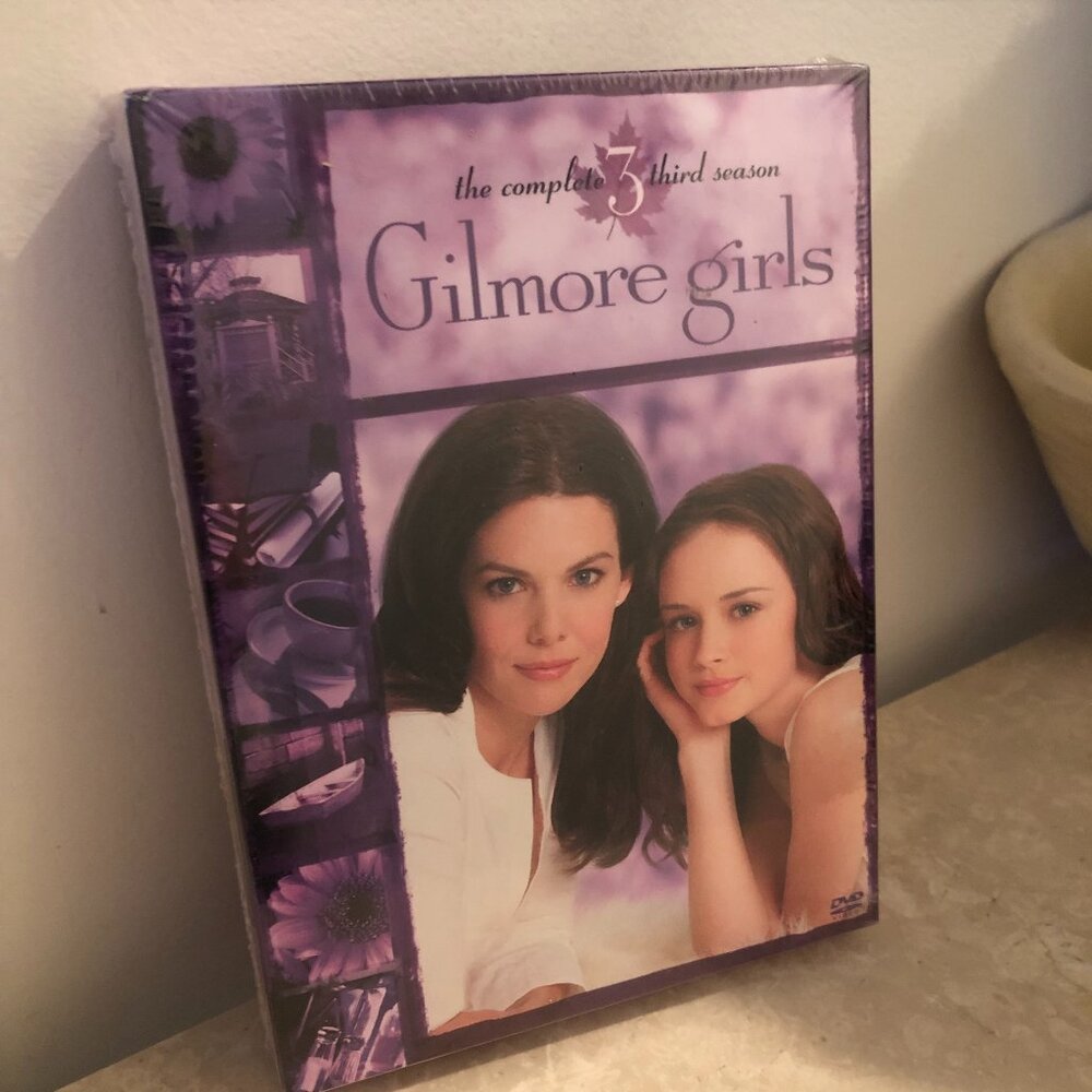 Gilmore Girls – Complete Third Season DVD – Brand New & Sealed Unopened Box Set - Picture 2 of 3